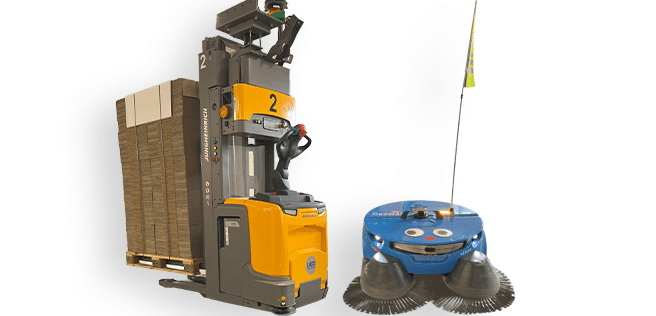 Das Bild zeigt zwei der anona Roboter.